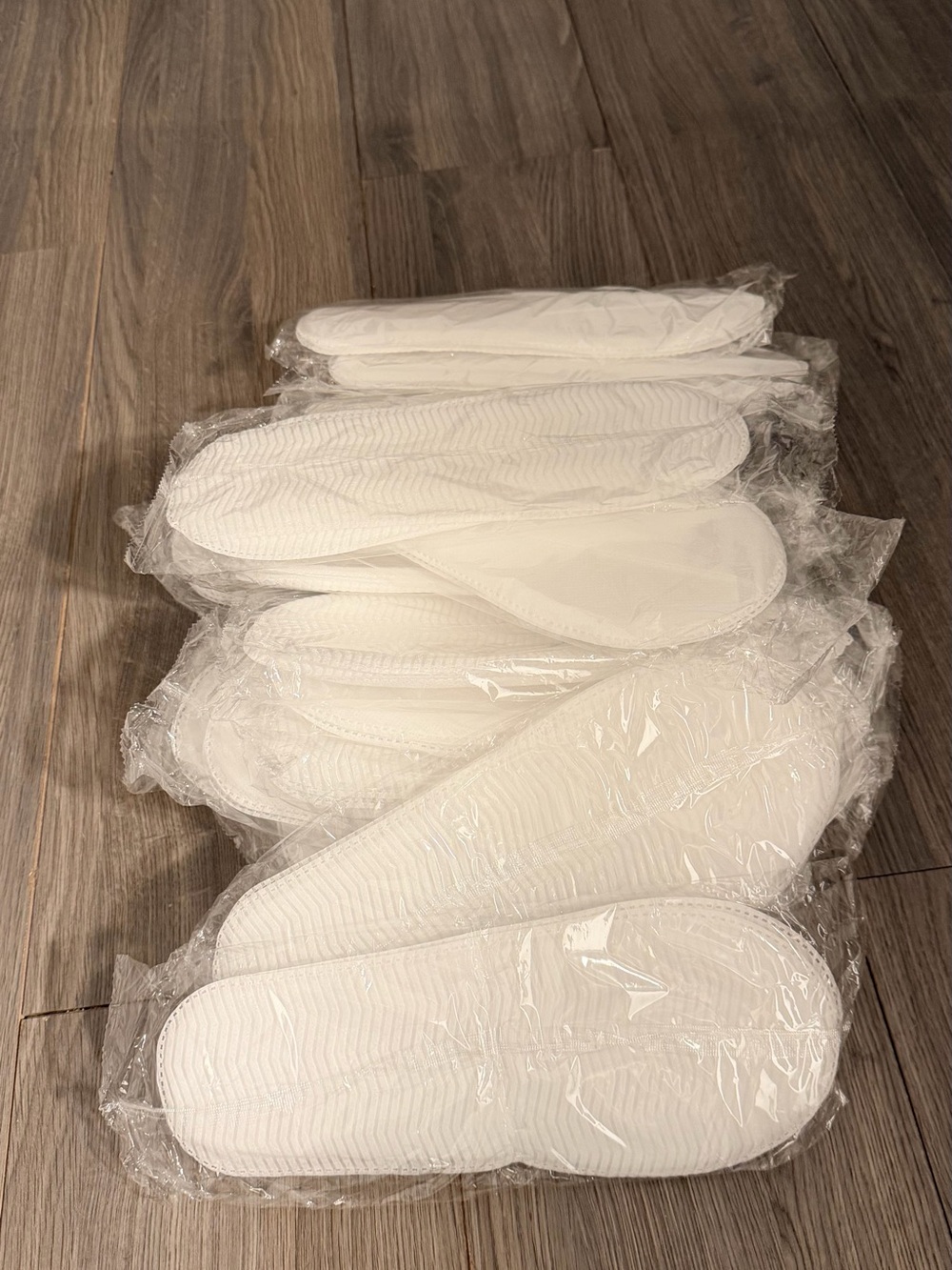 Disposable White Hotel Slipper — 24 pairs